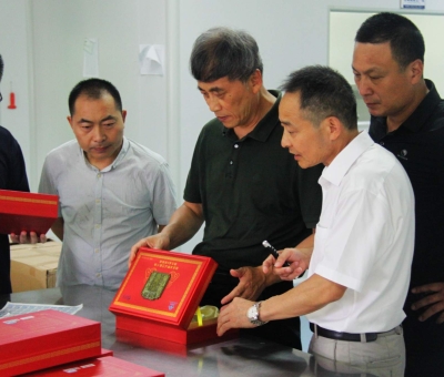 全國人大農(nóng)業(yè)與農(nóng)村委員會副主任委員李春生蒞臨仙客來視察