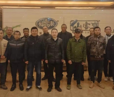 質(zhì)量在手中  安全在心中|新年伊始  享受?chē)?guó)務(wù)院特殊津貼專(zhuān)家、潘新華董事長(zhǎng)情暖工地建設(shè)者