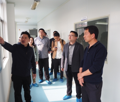 省工信廳產(chǎn)業(yè)政策處副處長苗瑞方一行蒞臨仙客來公司考察調研